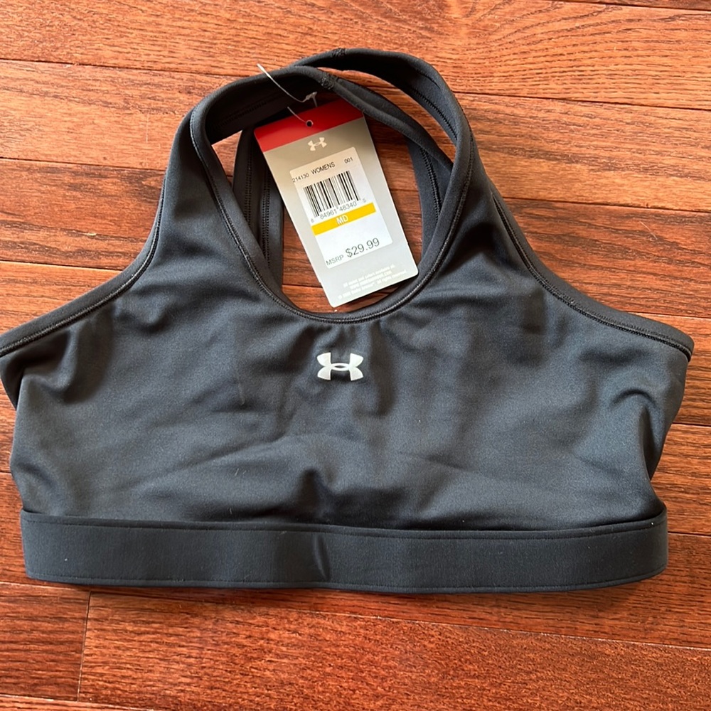 Womens Ubder Armour Sports Bra Size Medium.  Brand new
